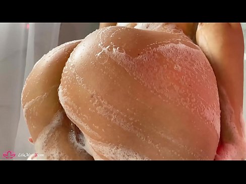 ❤️ Brunette si masturba a figa cù un vibratore per un orgasmu intensu in a doccia Solo porno à co.shufflesex-com.ru ❌